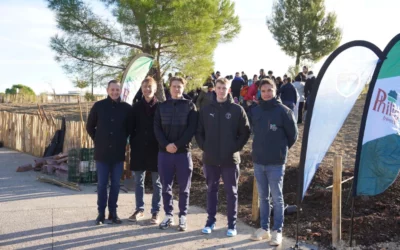Bosquet fruitier à Malbosc : le MHB plante pour demain