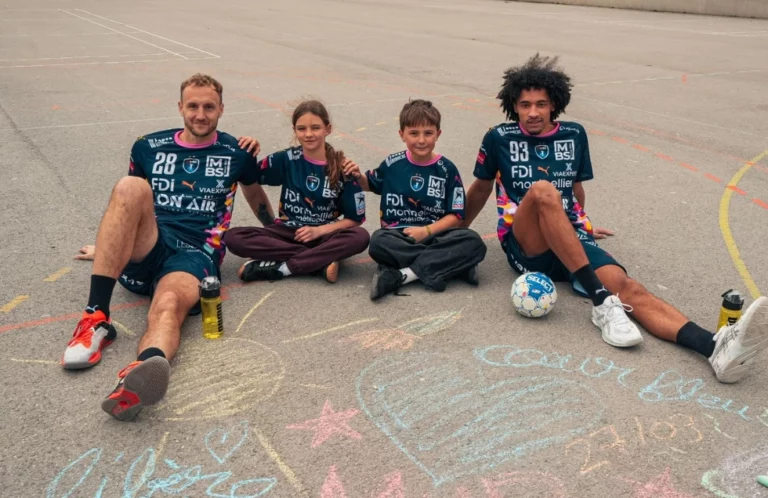 Maillot collector MHB : un soutien à Enfance et Partage